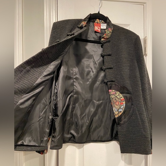April Cornell Size S Asian Inspired Gray Blazer Silky Appliqué Rope Buttons - Picture 2 of 14
